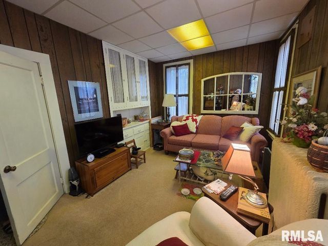 225 E Harpole Street, Williamsville, IL 62693