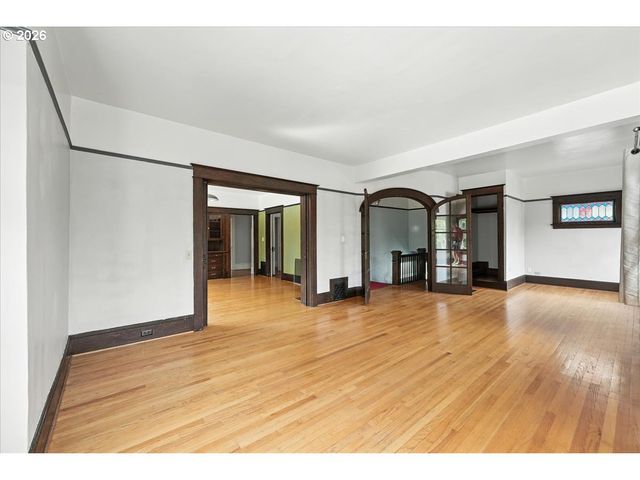 1917 Ne 10TH Ave Ne, Portland, OR 97212