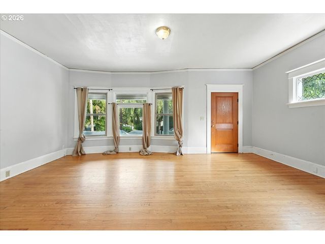 1917 Ne 10TH Ave Ne, Portland, OR 97212