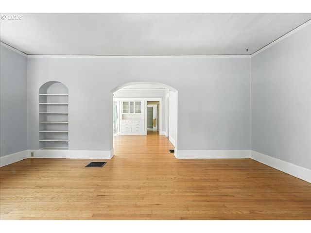 1917 Ne 10TH Ave Ne, Portland, OR 97212
