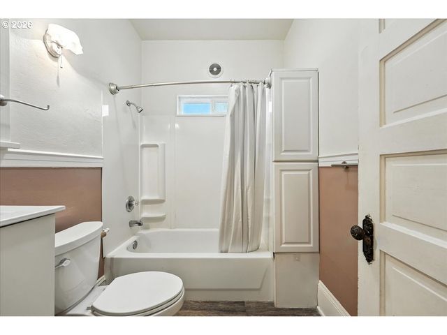 1917 Ne 10TH Ave Ne, Portland, OR 97212