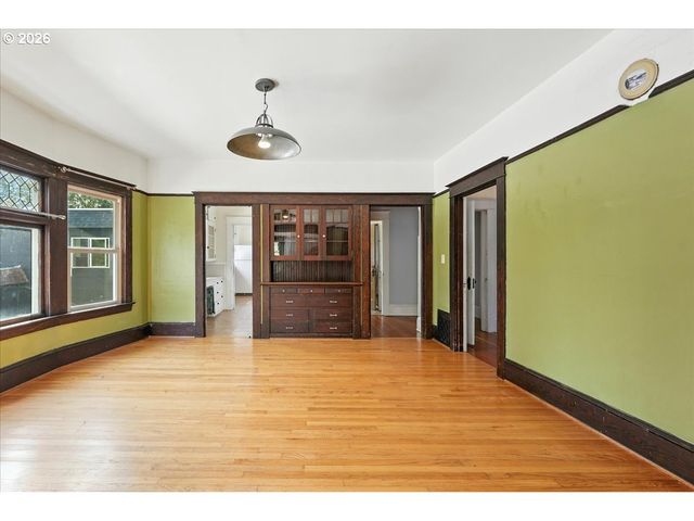 1917 Ne 10TH Ave Ne, Portland, OR 97212