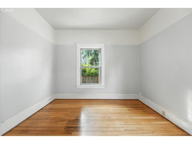 1917 Ne 10TH Ave Ne, Portland, OR 97212