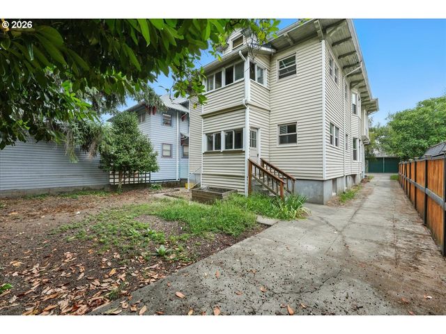 1917 Ne 10TH Ave Ne, Portland, OR 97212
