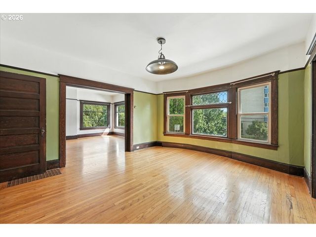 1917 Ne 10TH Ave Ne, Portland, OR 97212