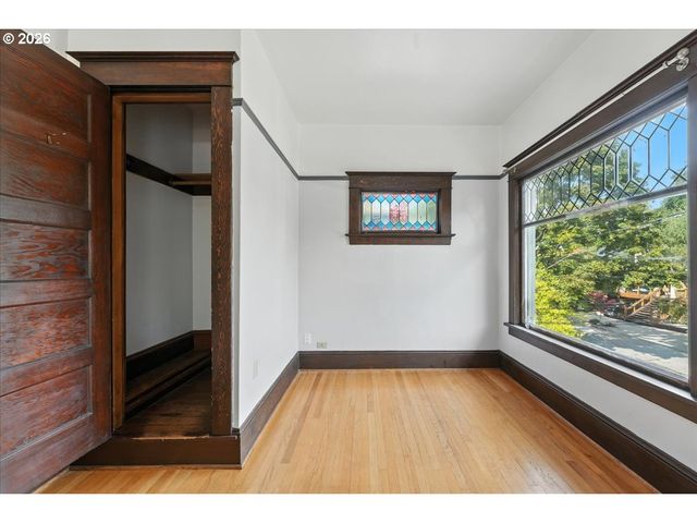 1917 Ne 10TH Ave Ne, Portland, OR 97212