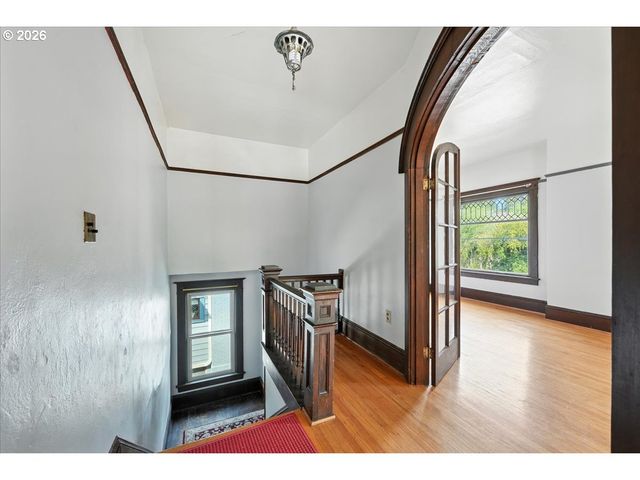 1917 Ne 10TH Ave Ne, Portland, OR 97212