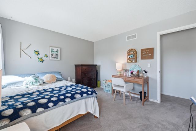 6515 Owl Tree Place, Fort Wayne, IN 46825