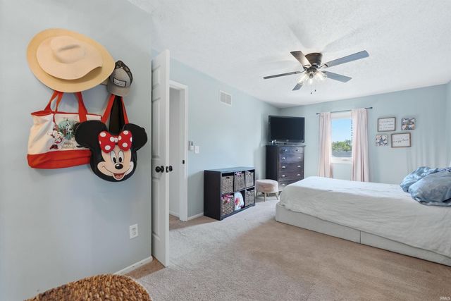 6515 Owl Tree Place, Fort Wayne, IN 46825