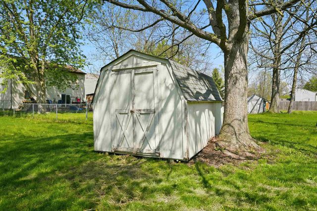 6515 Owl Tree Place, Fort Wayne, IN 46825