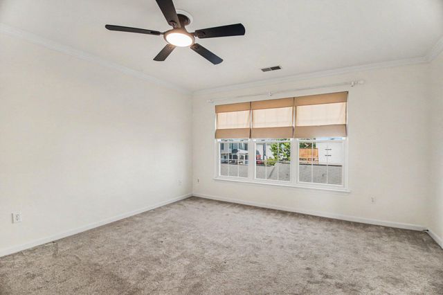 26065 LANDS END DR, Chantilly, VA 20152