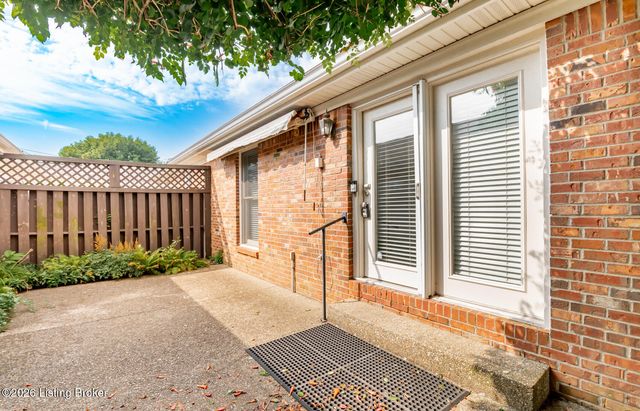 3155 Bushmill Park, Louisville, KY 40241