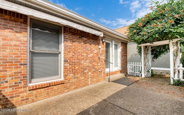 3155 Bushmill Park, Louisville, KY 40241