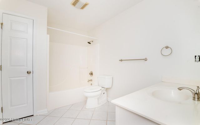 3155 Bushmill Park, Louisville, KY 40241