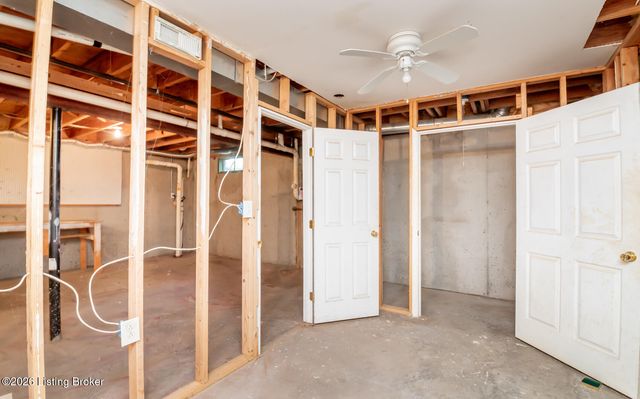 3155 Bushmill Park, Louisville, KY 40241