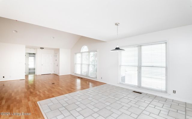 3155 Bushmill Park, Louisville, KY 40241