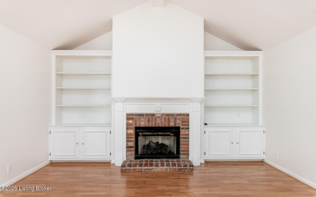 3155 Bushmill Park, Louisville, KY 40241