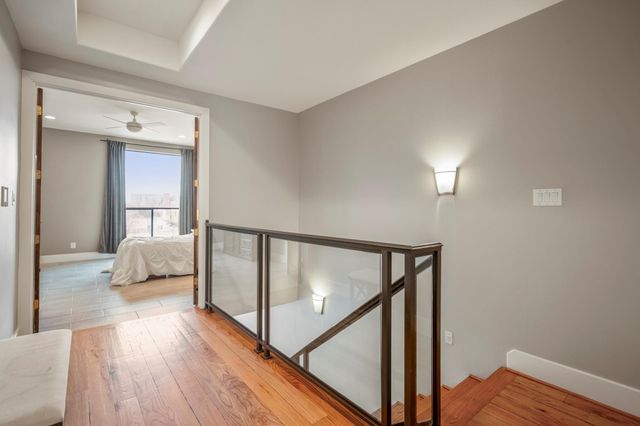 1310 W Dallas Street, Houston, TX 77019