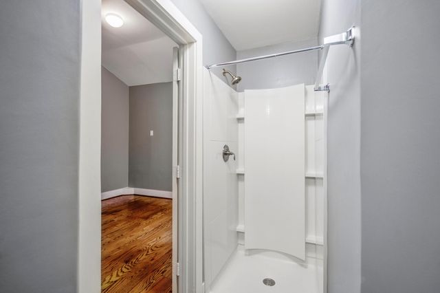 1310 W Dallas Street, Houston, TX 77019