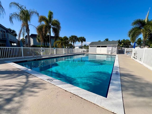 2486 Harbour Cove Drive, Hutchinson Island, FL 34949