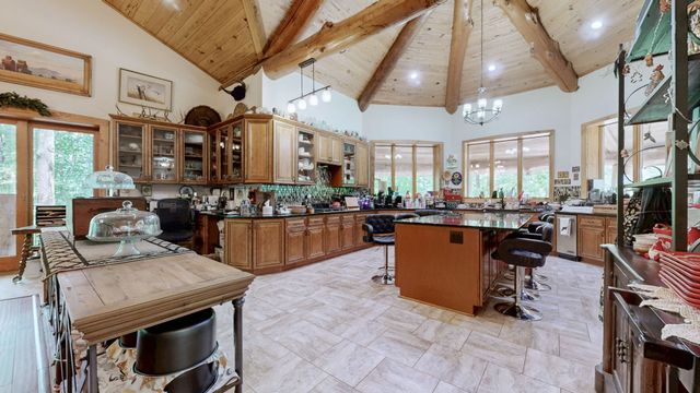 185 Ravenridge Rd, Summertown, TN 38483