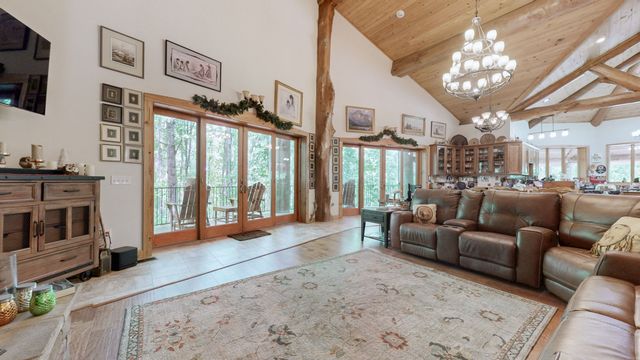 185 Ravenridge Rd, Summertown, TN 38483