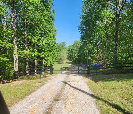 185 Ravenridge Rd, Summertown, TN 38483