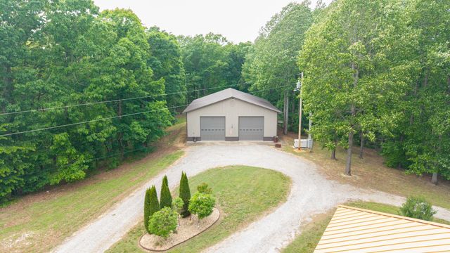 185 Ravenridge Rd, Summertown, TN 38483