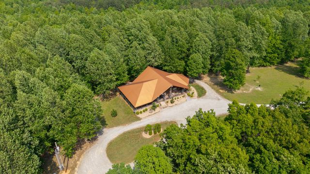 185 Ravenridge Rd, Summertown, TN 38483