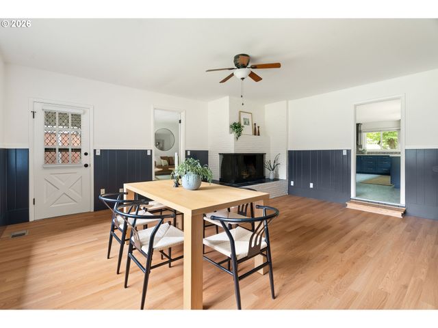 55 Nw SLERET Ave, Gresham, OR 97030