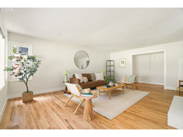 55 Nw SLERET Ave, Gresham, OR 97030
