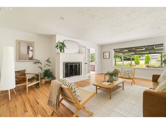 55 Nw SLERET Ave, Gresham, OR 97030