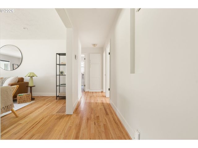 55 Nw SLERET Ave, Gresham, OR 97030