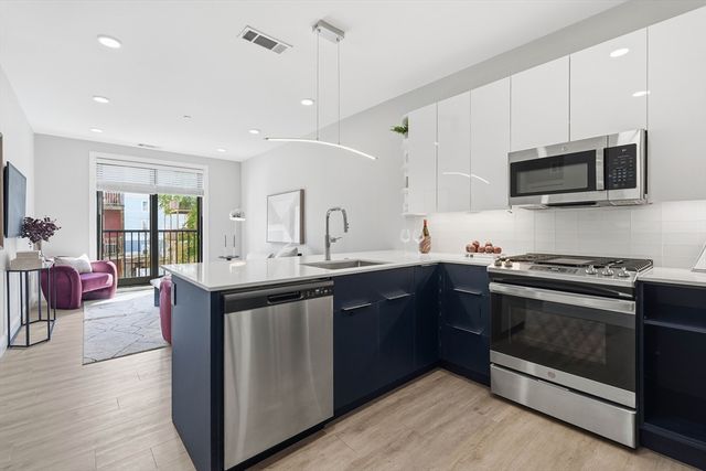 656 Saratoga 214, Boston, MA 02128