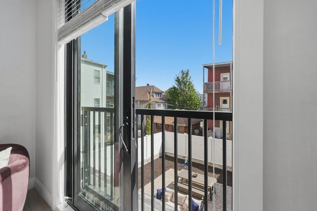656 Saratoga 214, Boston, MA 02128