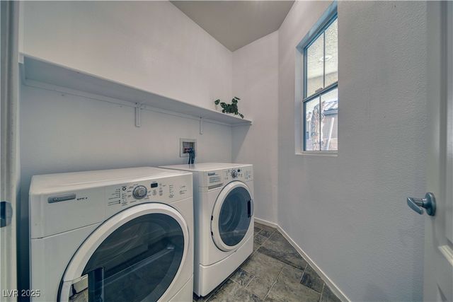 5495 Finestra Street, Pahrump, NV 89061