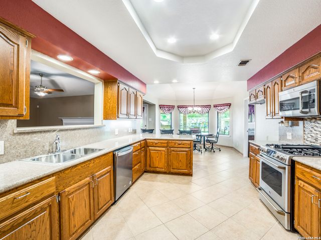 4730 Stanteen, San Antonio, TX 78263