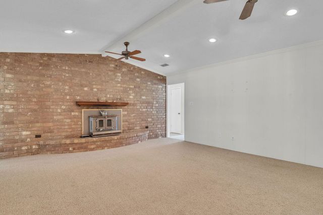 1101 COUSHATTA CT., Longview, TX 75605