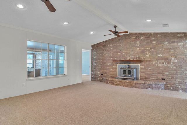 1101 COUSHATTA CT., Longview, TX 75605