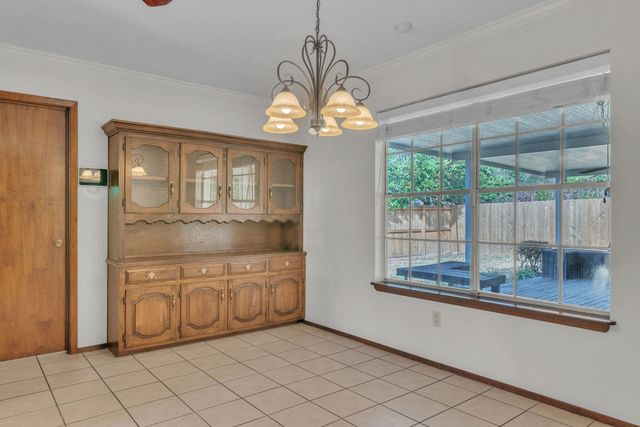 1101 COUSHATTA CT., Longview, TX 75605