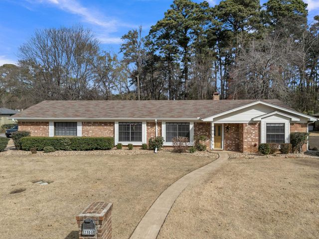 1101 COUSHATTA CT., Longview, TX 75605