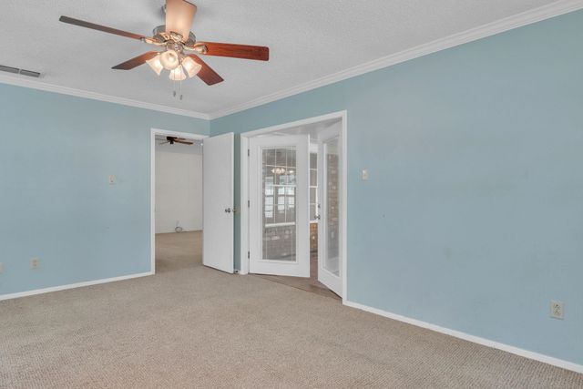 1101 COUSHATTA CT., Longview, TX 75605