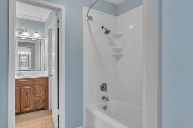 1101 COUSHATTA CT., Longview, TX 75605