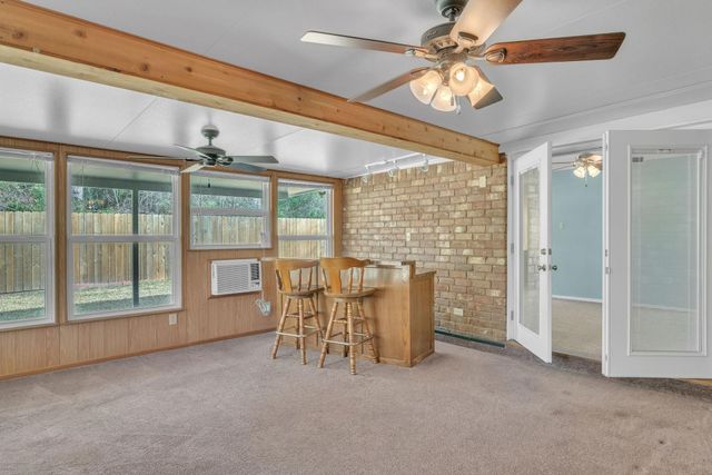 1101 COUSHATTA CT., Longview, TX 75605