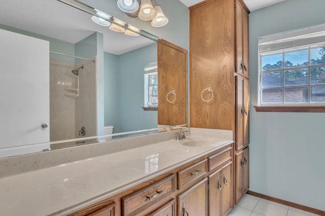 1101 COUSHATTA CT., Longview, TX 75605