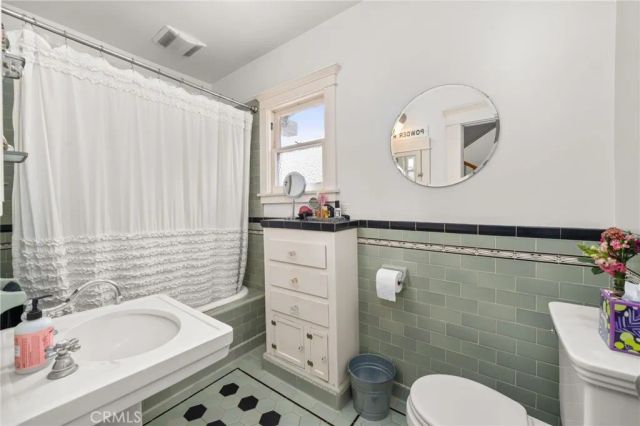 5857 Washington Avenue, Whittier, CA 90601