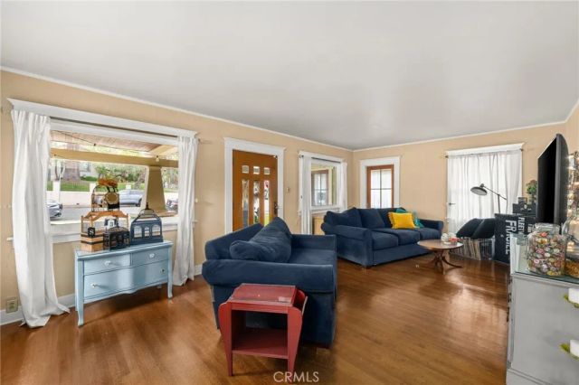 5857 Washington Avenue, Whittier, CA 90601