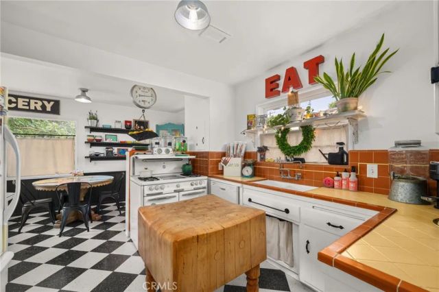 5857 Washington Avenue, Whittier, CA 90601