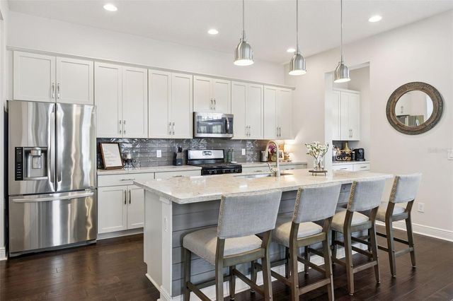 907 EASLEY AVENUE, Winter Garden, FL 34787
