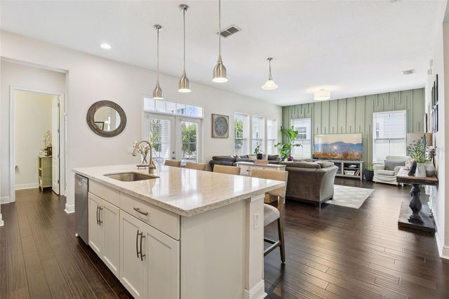 907 EASLEY AVENUE, Winter Garden, FL 34787
